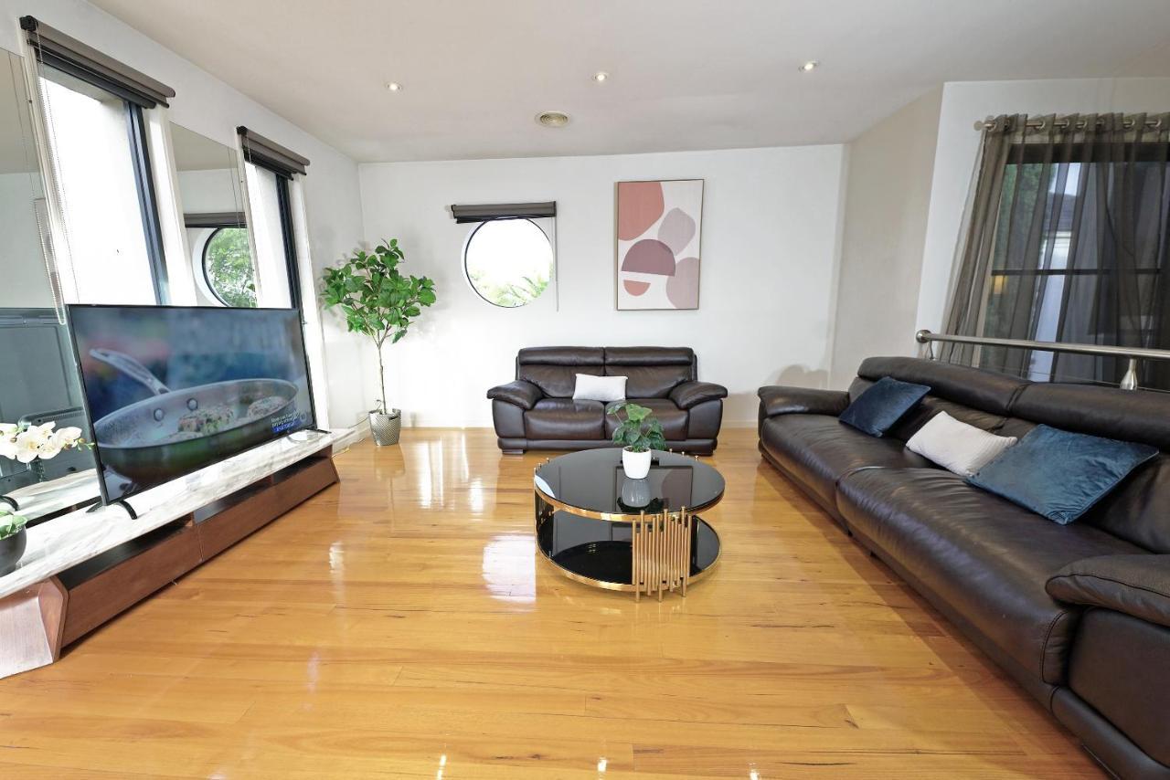 Luxury 7Brm Entire House Lakeview Blackswans Wifi Bbq Resort بوينت كوك المظهر الخارجي الصورة