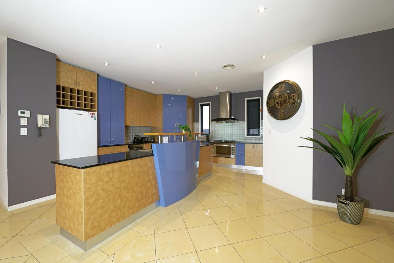 Luxury 7Brm Entire House Lakeview Blackswans Wifi Bbq Resort بوينت كوك المظهر الخارجي الصورة