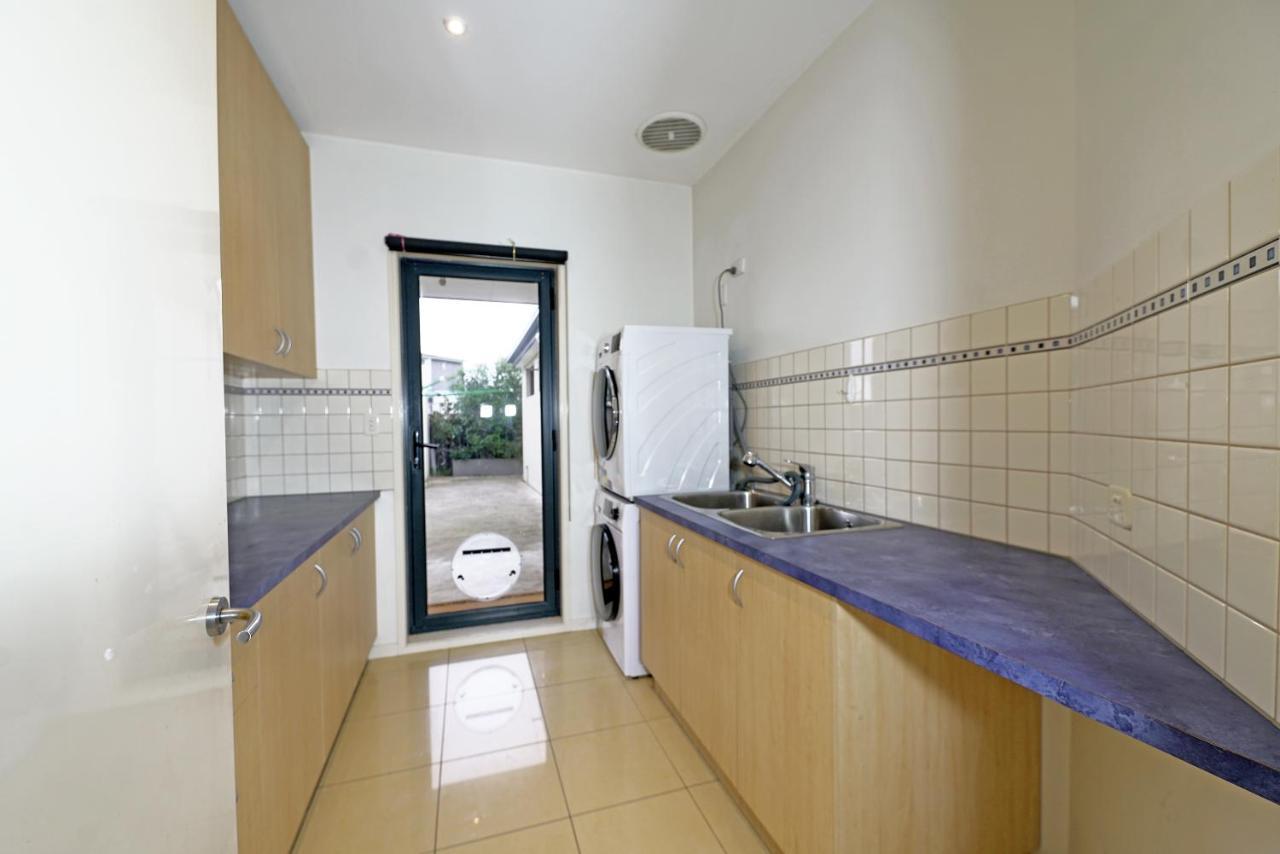 Luxury 7Brm Entire House Lakeview Blackswans Wifi Bbq Resort بوينت كوك المظهر الخارجي الصورة