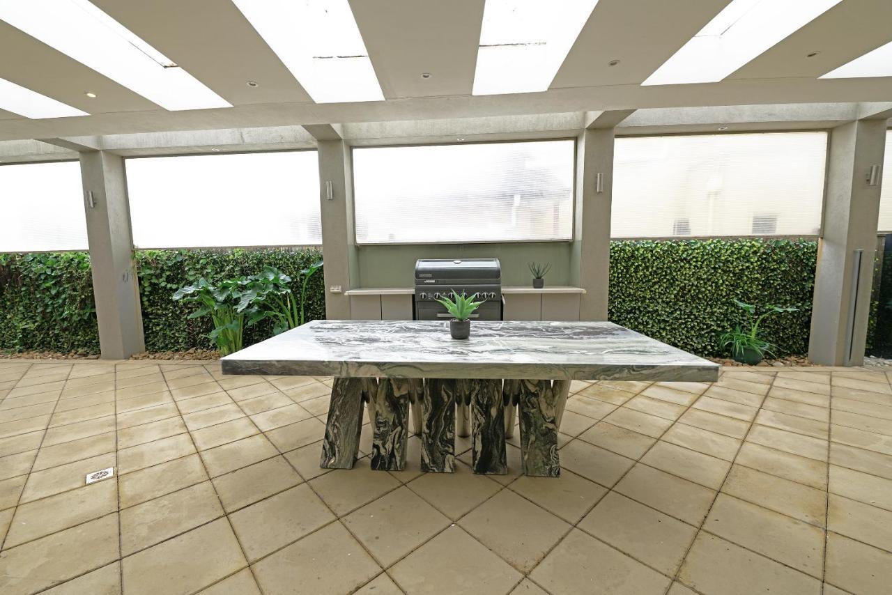 Luxury 7Brm Entire House Lakeview Blackswans Wifi Bbq Resort بوينت كوك المظهر الخارجي الصورة